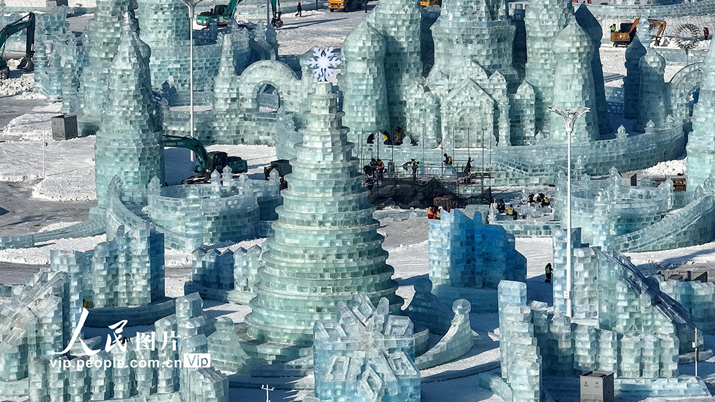 黑龙江：哈尔滨冰雪大世界建设进入冲刺阶段【6】