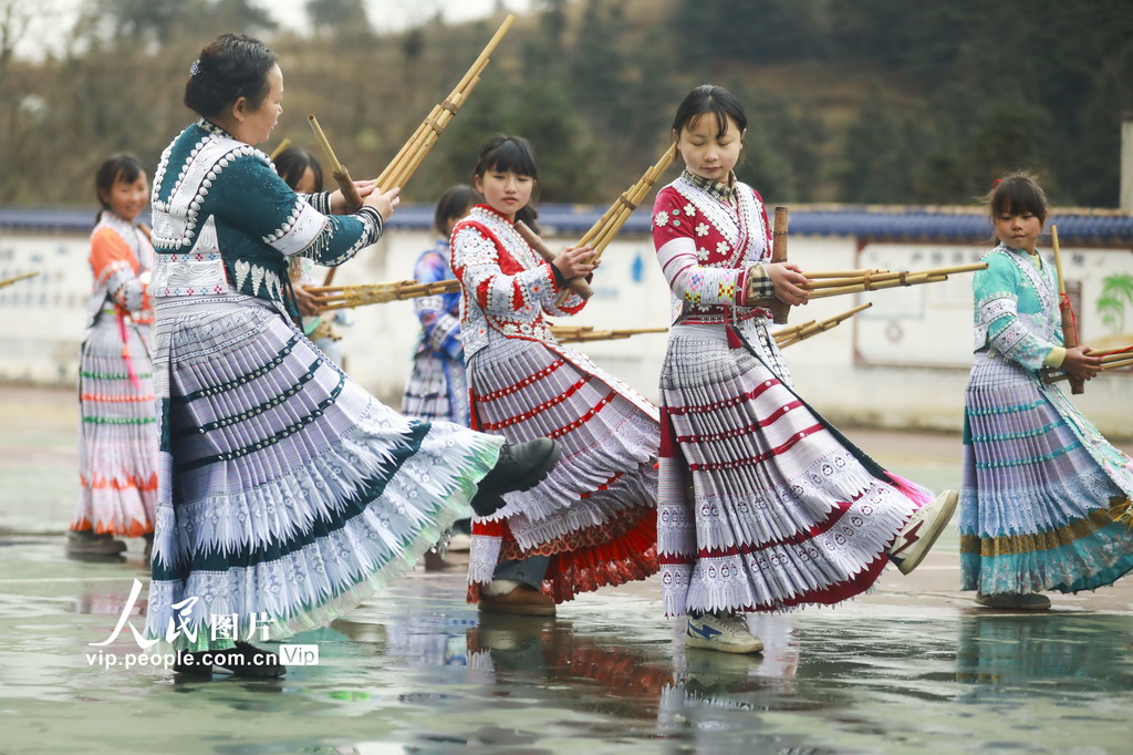 贵州黔西：苗族芦笙舞进校园【3】