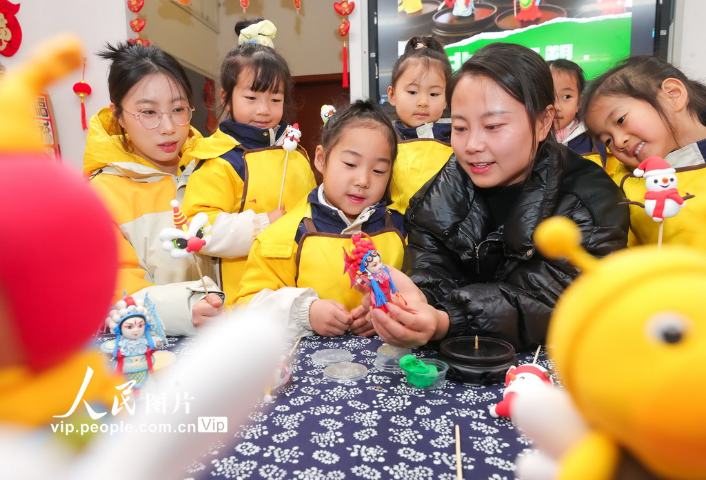 安徽淮北:面塑非遗进校园 萌娃乐享传统文化【2】