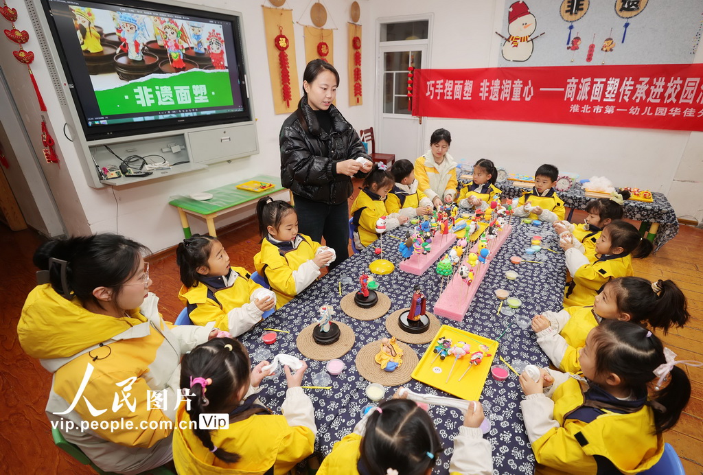 安徽淮北:面塑非遗进校园 萌娃乐享传统文化【3】