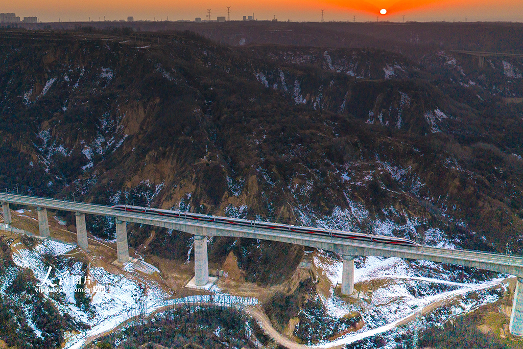 陕西:西延高铁开通运营【3】