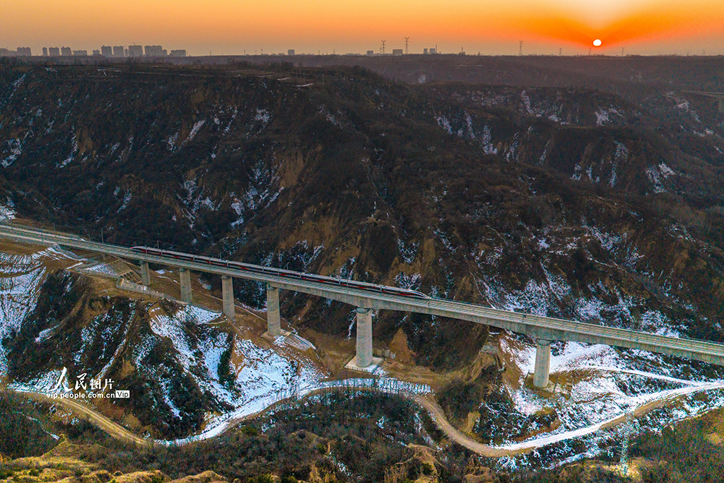 陕西:西延高铁开通运营【5】