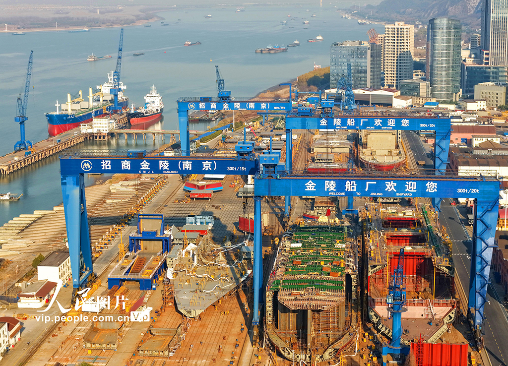 江蘇南京:船企趕訂單 沖刺“全年紅”【2】
