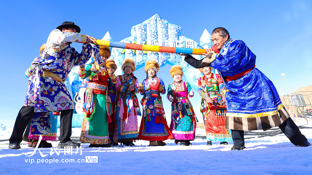 甘肃肃南：冰雪乐园欢声笑语迎新年【2】