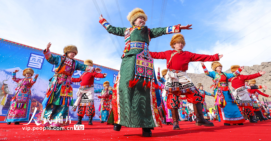 甘肃肃南:冰雪乐园欢声笑语迎新年【8】