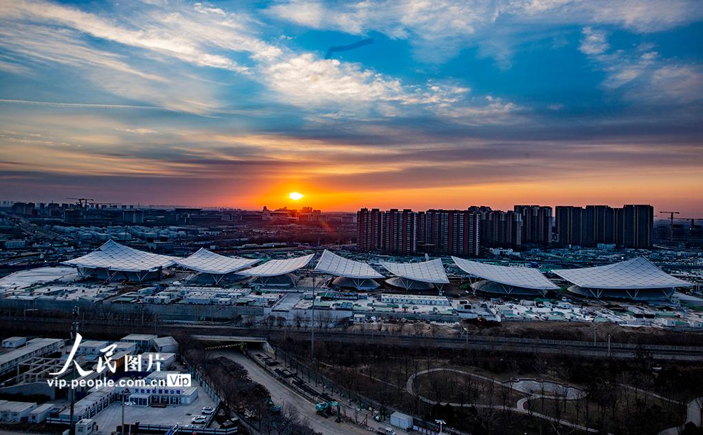 2025年1月1日，建設中的副中心樞紐。