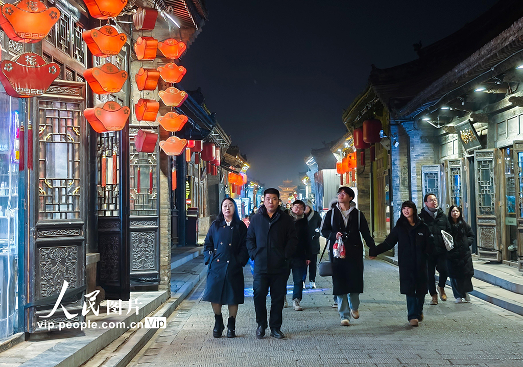 山西晉中:平遙古城“夜經濟”再度火爆【3】