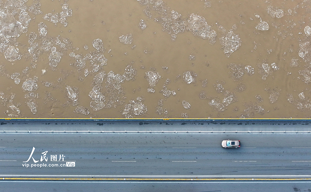 寧夏：黃河石嘴山段出現流凌【6】