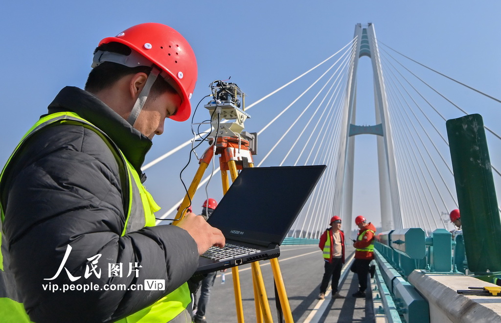 贵州贵阳：百花湖大桥顺利完成荷载试验【7】