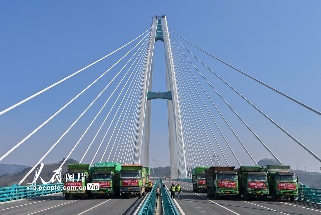 贵州贵阳：百花湖大桥顺利完成荷载试验【2】