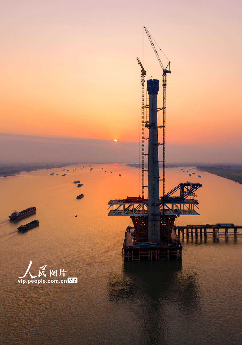 安徽樅陽:池州長江公鐵大橋施工正酣【4】