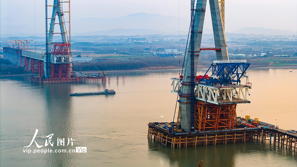 安徽樅陽:池州長江公鐵大橋施工正酣【2】