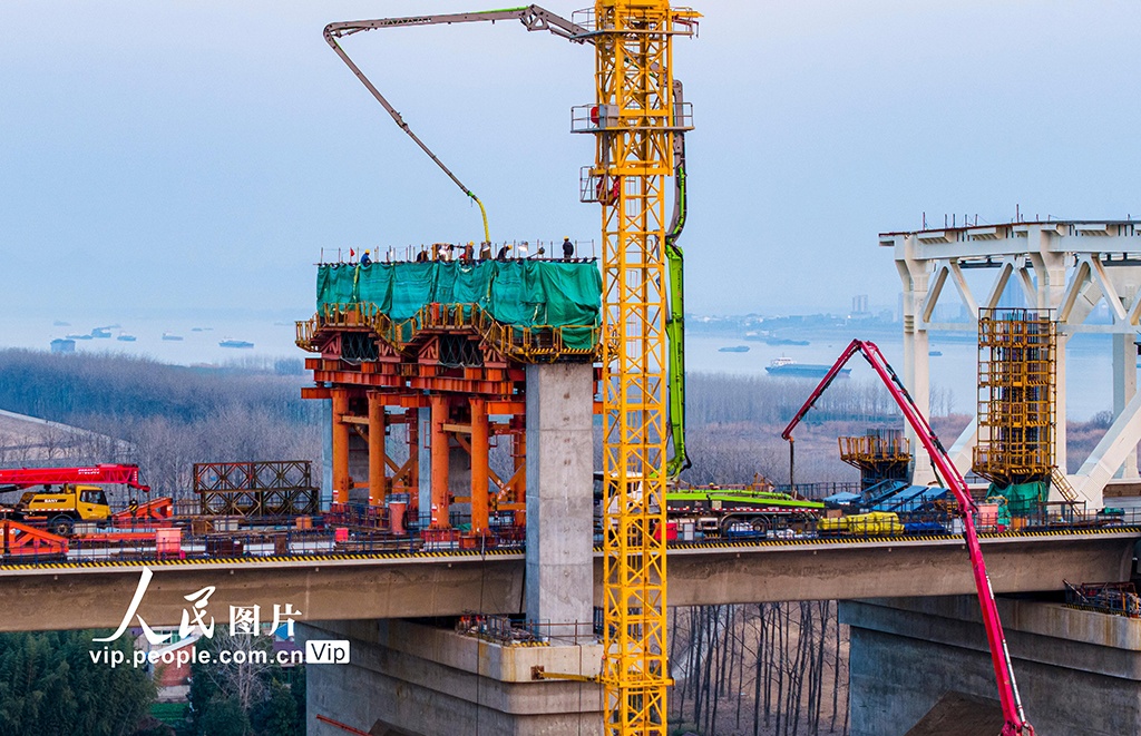 安徽樅陽:池州長江公鐵大橋施工正酣【7】