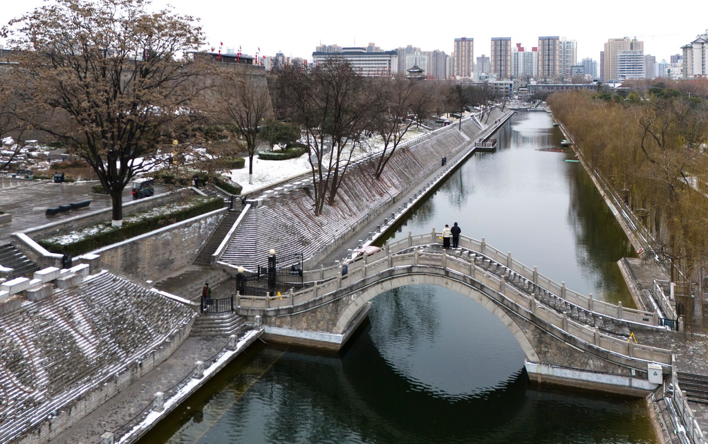 西安护城河西段（无人机照片，1月20日摄）。