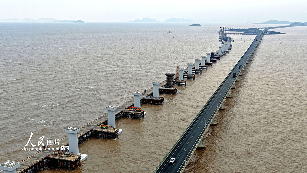 浙江臨海：頭門港鐵路跨海大橋項目施工如火如荼【3】
