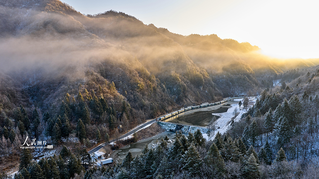 湖北神農架：神農天池現雲海景觀【2】