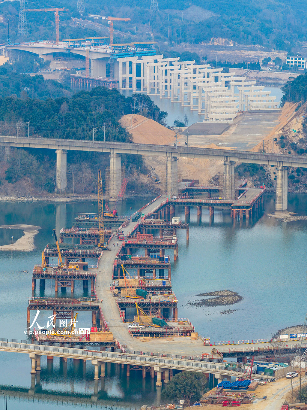 浙江寧海：楊梅嶺水庫大橋建設正酣【4】