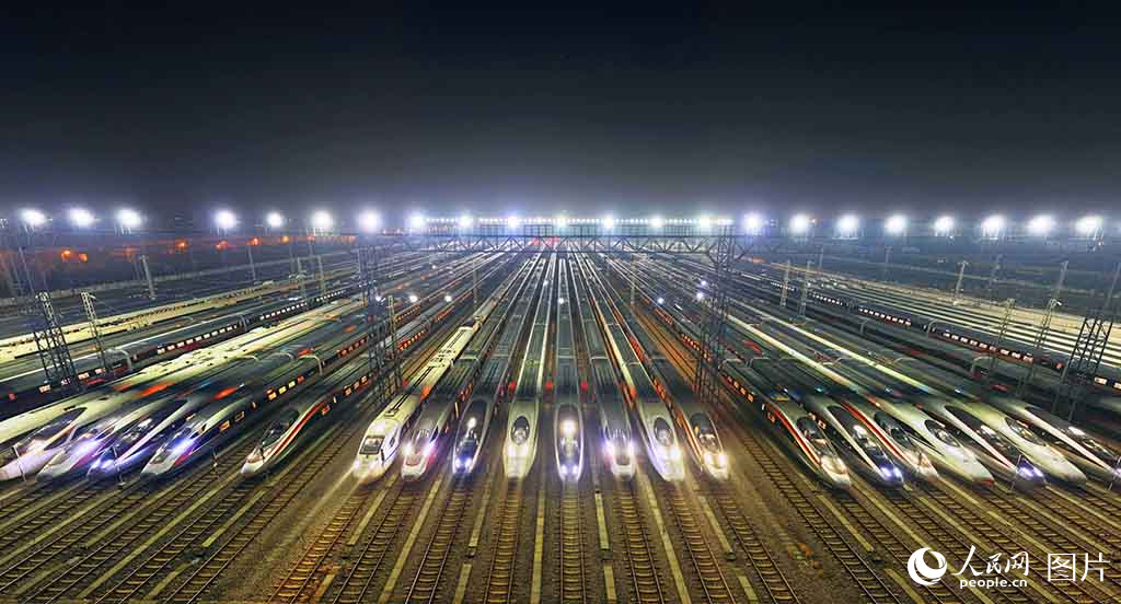 春運即將拉開大幕 動車集結如“陸地航母”【2】