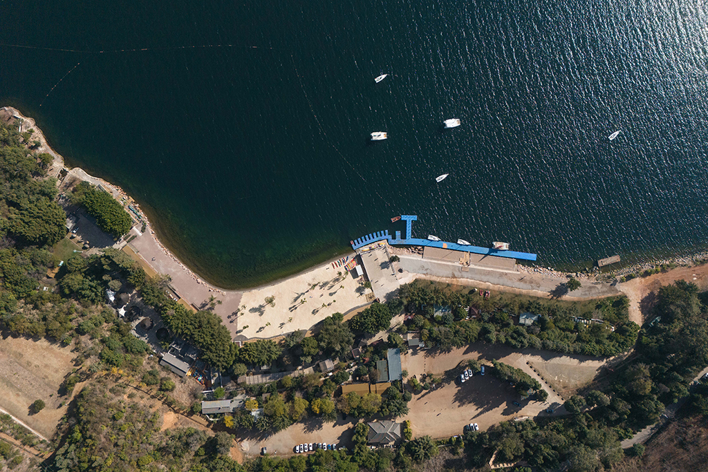 1月27日在雲南省玉溪市拍攝的明星魚洞景區一景（無人機照片）。