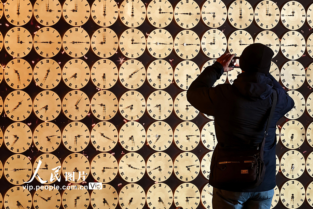 上百件古董鐘表亮相大連博物館【5】