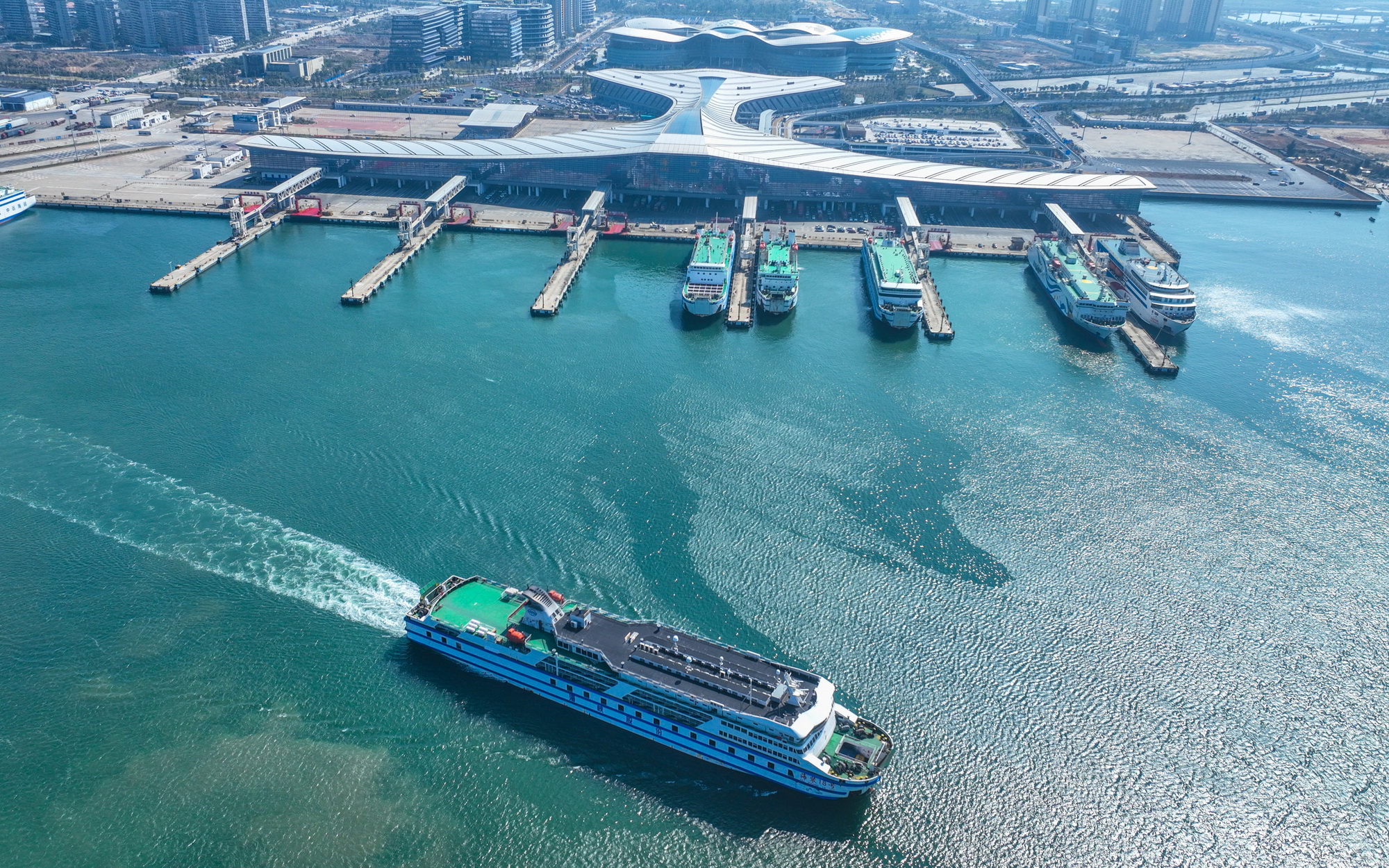 海南自贸港封关后迎来首个春运