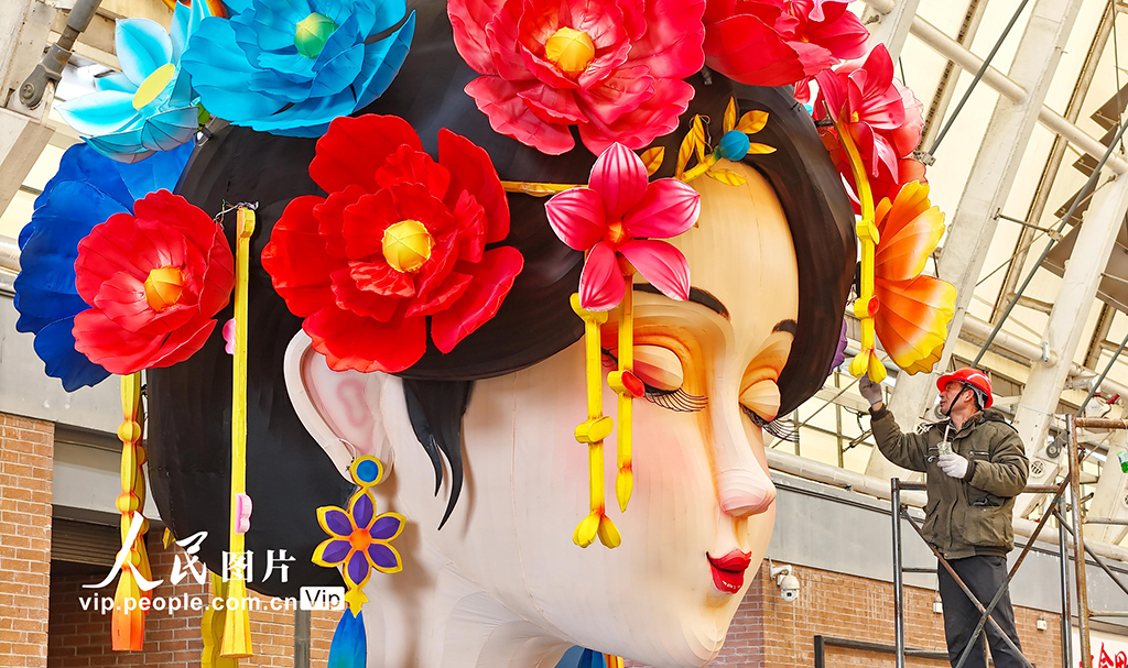 山东青岛:制花灯 迎新春【2】