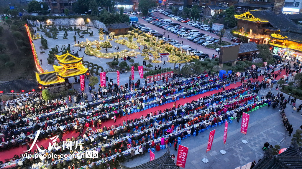 重慶：長桌宴喜慶開席【4】