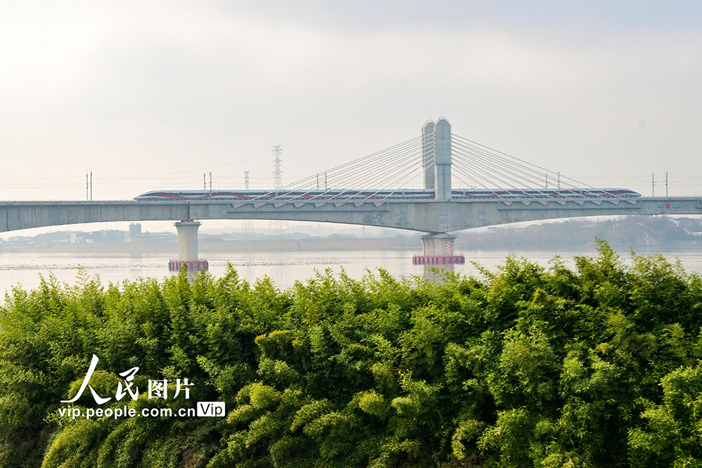 浙江：金建高铁兰建段通车运营【3】