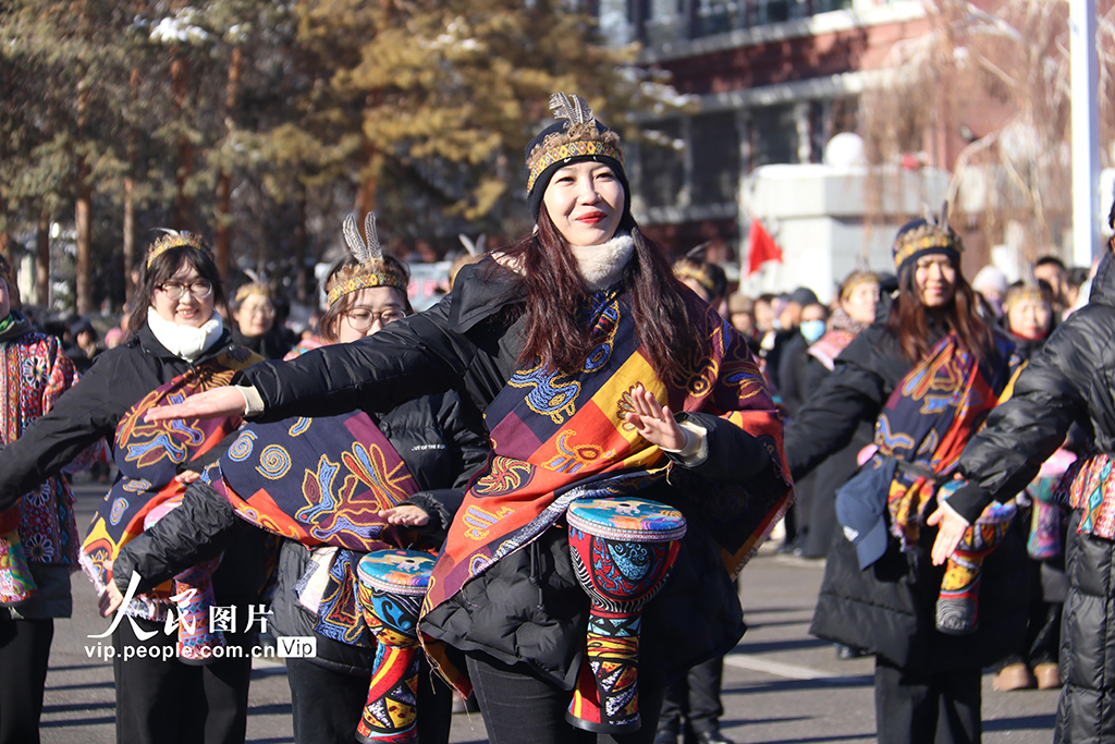 新疆阿勒泰：雪都社火鬧新春【3】