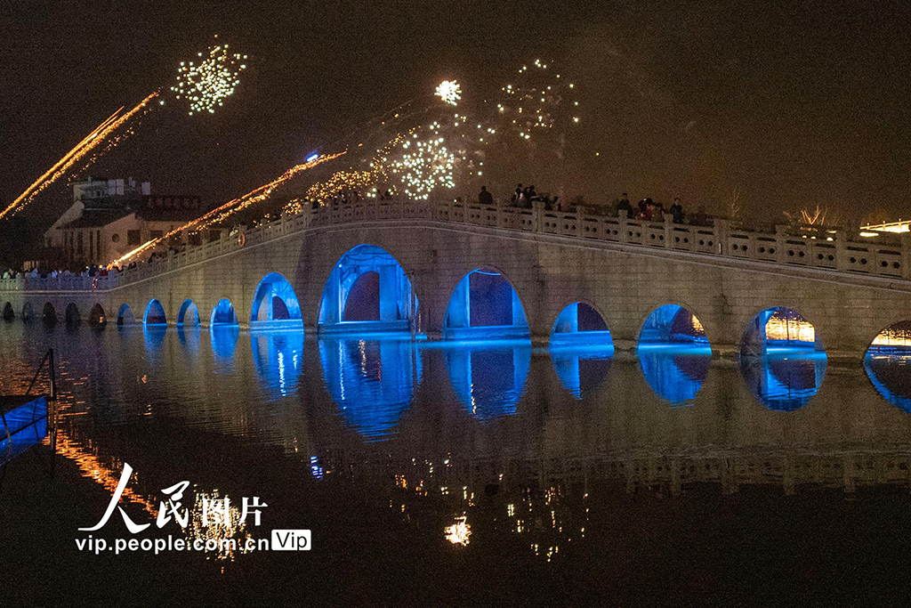 江蘇昆山:周庄古鎮游人如織 假日經濟持續升溫【8】