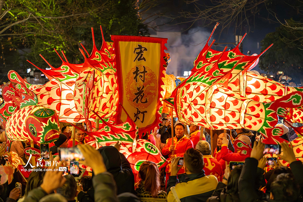 安徽黟縣:非遺魚燈鬧新年【2】