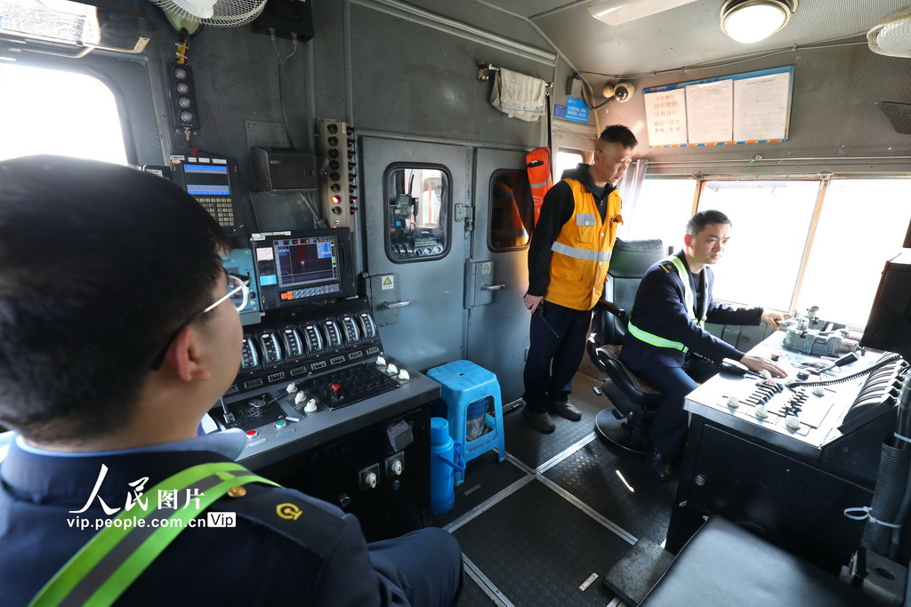 重慶：堅守崗位筑牢運輸保障線【2】