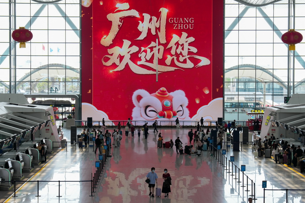 这是2月23日拍摄的广州白云机场T2航站楼。