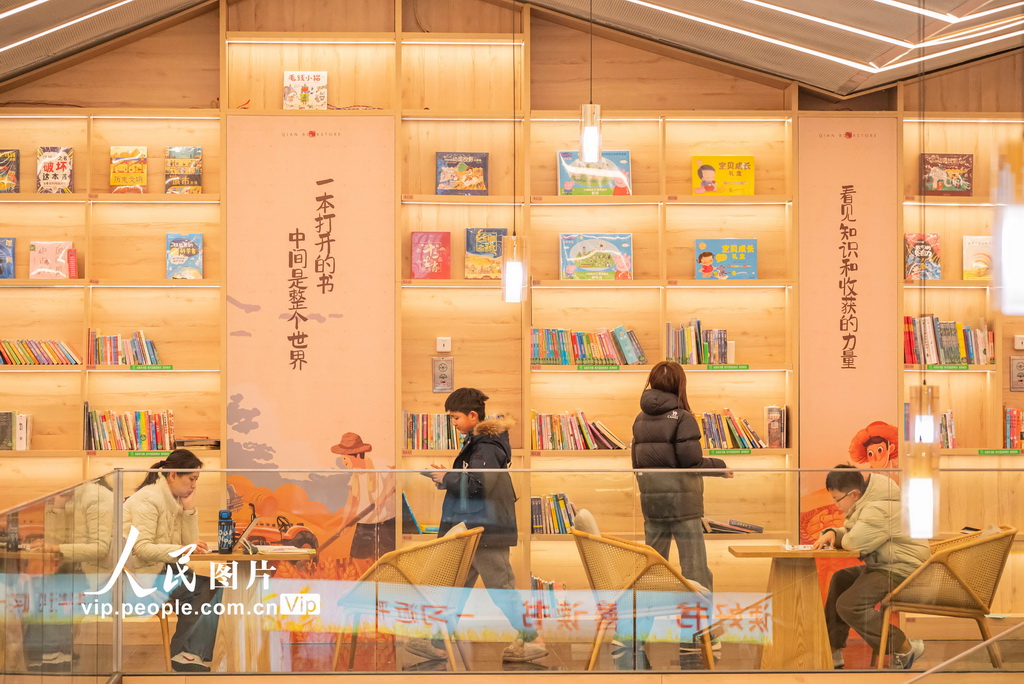 江苏宿迁:农家书屋品书香【4】