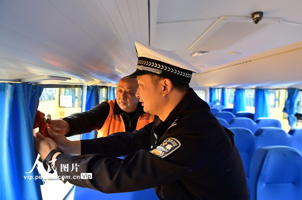 江西贛州：檢查校車迎開學【8】