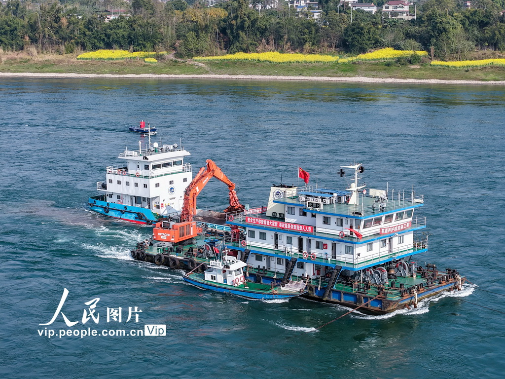 四川宜宾:长江航道养护疏浚工作稳步推进【4】