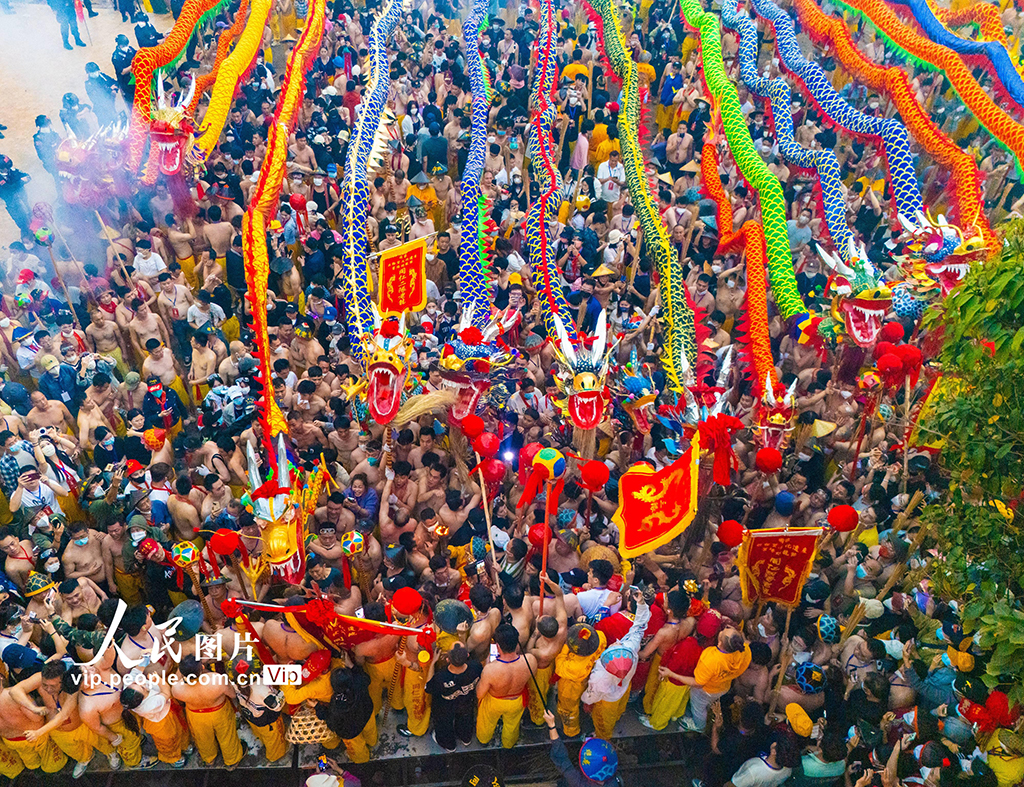 广西宾阳：炮龙起舞【3】