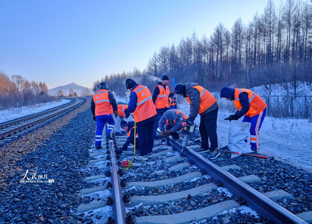 黑龍江綏化:小興安嶺上的“鋼軌守護者”【3】