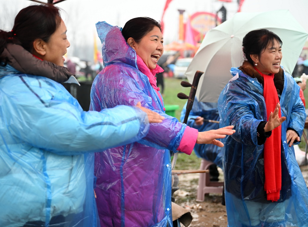 3月1日,藝人在書會上表演。新華社記者 李嘉南 攝