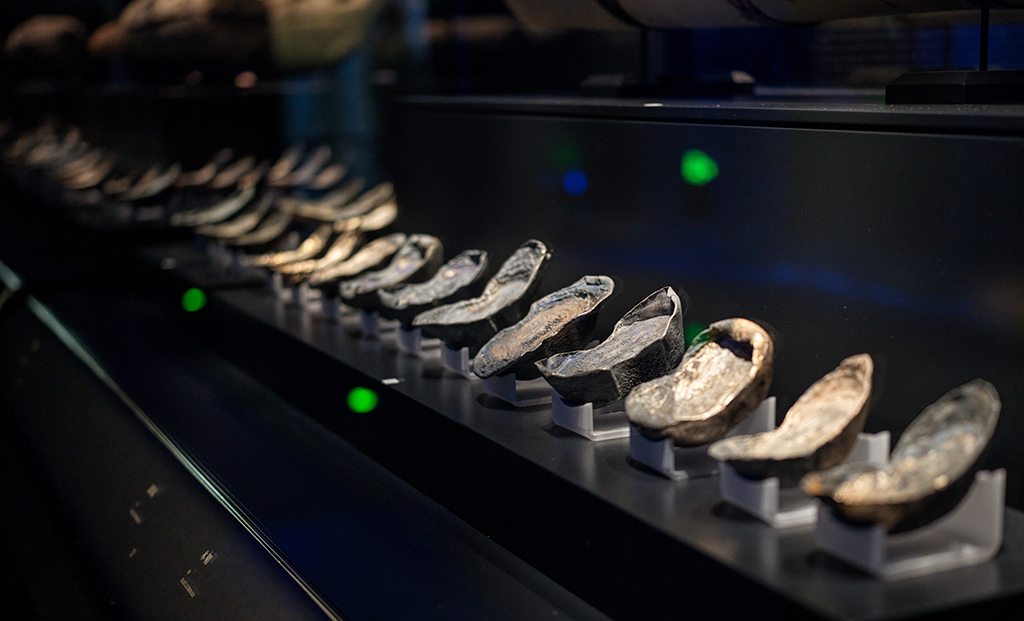 这是展出的银锭（3月3日摄）。