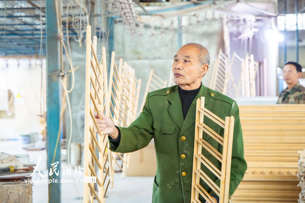 福建鬆溪：竹制品企業生產忙【3】