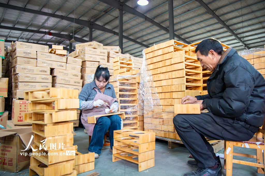 福建鬆溪：竹制品企業生產忙【4】