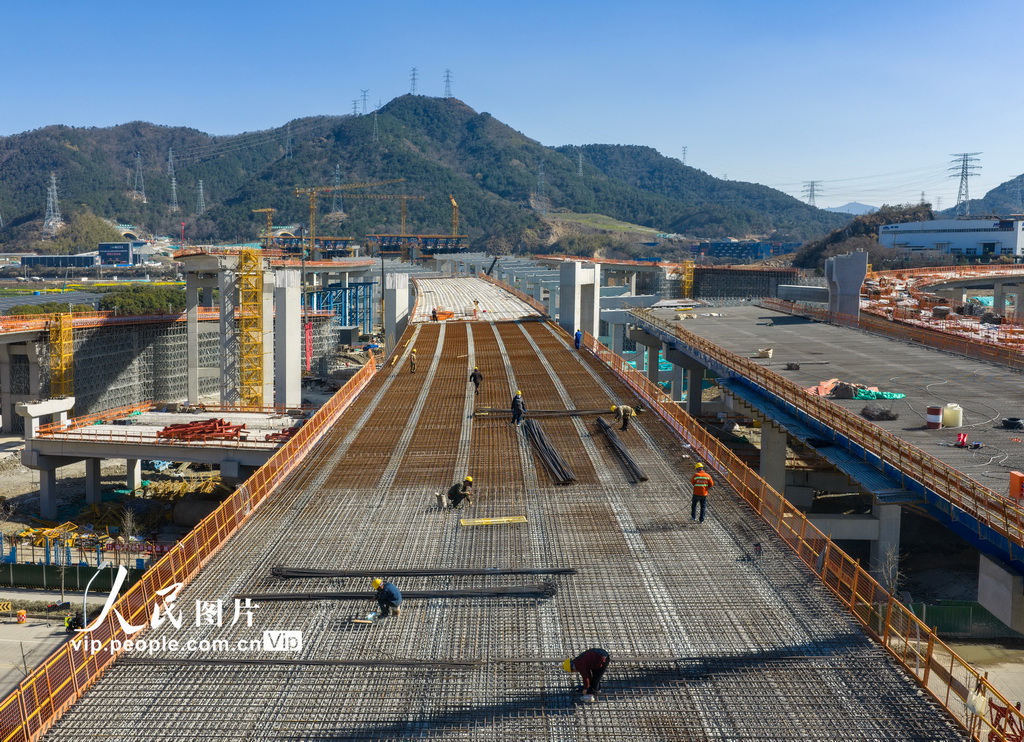 浙江宁波：杭甬复线宁波三期戚家山互通加速推进【8】