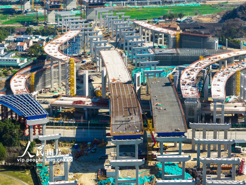 浙江宁波：杭甬复线宁波三期戚家山互通加速推进【10】