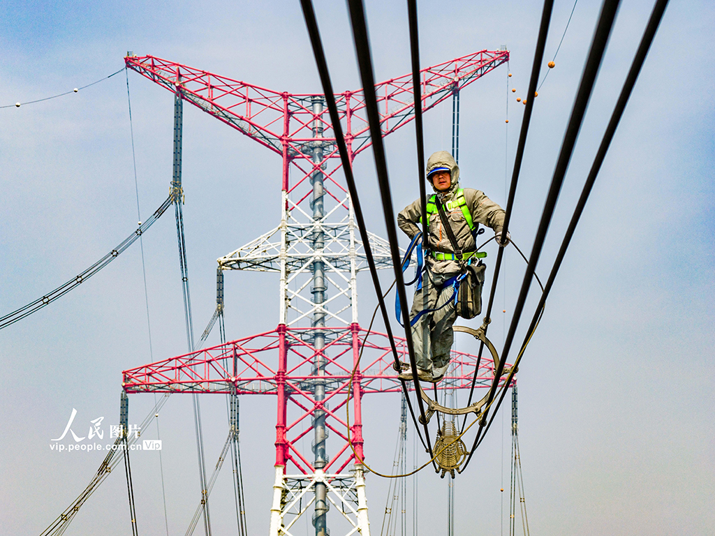 安徽枞阳：±800千伏金塘线安徽段长江大跨越线路检修【2】