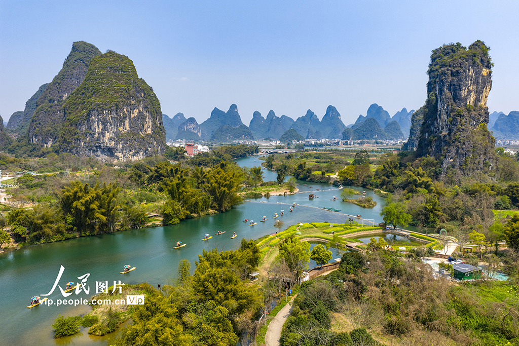 广西阳朔：乘竹筏 赏美景【4】