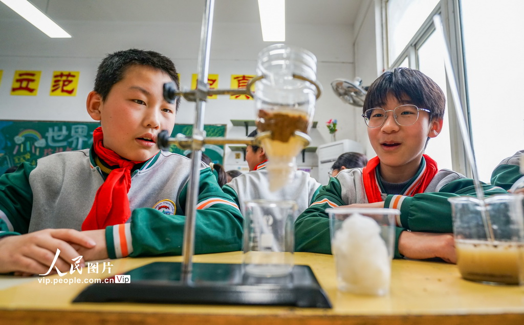 江苏泗洪：净水小实验 护水大道理【2】