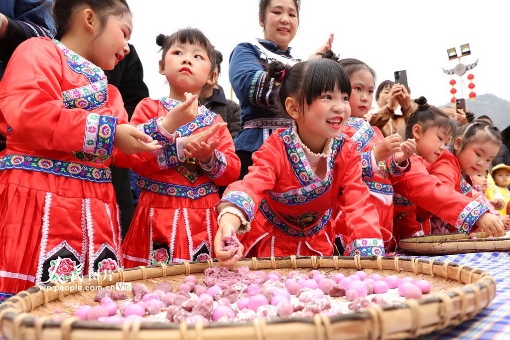 广西富川:瑶胞欢度佳节【6】