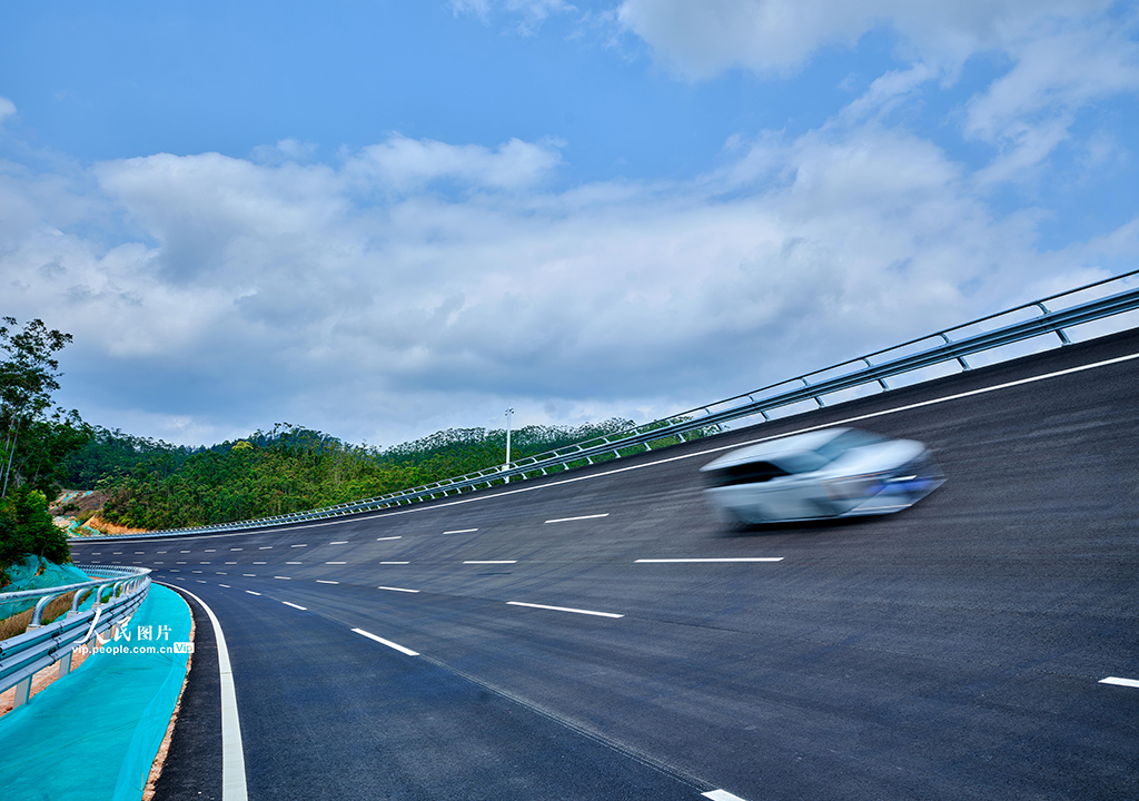 广东新丰:国内首个“路空一体”国家级检测基地正式投用