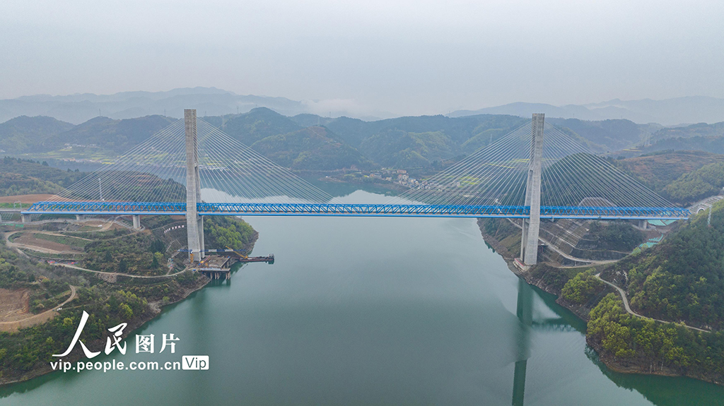 湖北十堰：西十高铁启动联调联试【4】